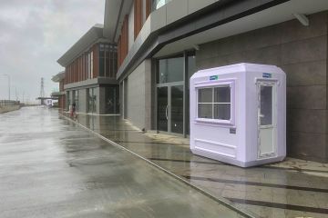 How a Security Gatehouse Protects High-Traffic Areas