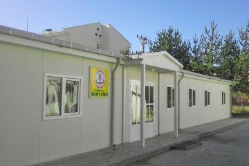 karmod-has-established-a-prefabricated-high-school-building-24270.jpg