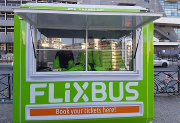 flixbuss-ticket-booths-from-karmod-64811_3.jpg