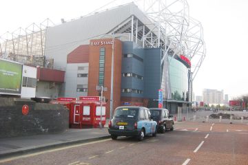 manchester-united-ticket-kiosk-81244_3.jpg