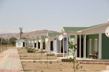 village-houses-59960_2.jpg